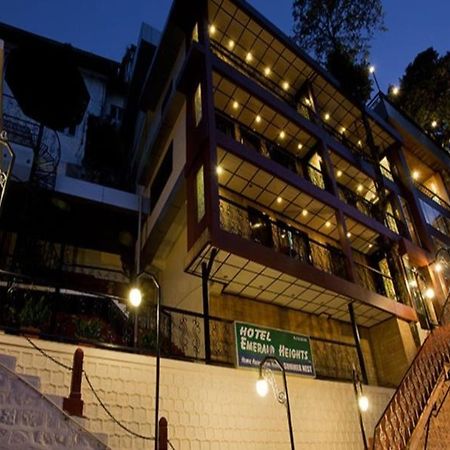 Hotel Emerald Heights Mussoorie Esterno foto