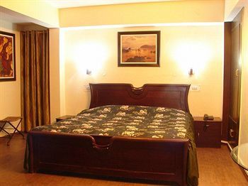 Hotel Emerald Heights Mussoorie Esterno foto