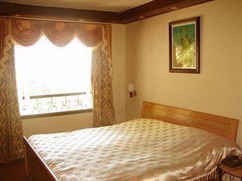 Hotel Emerald Heights Mussoorie Esterno foto