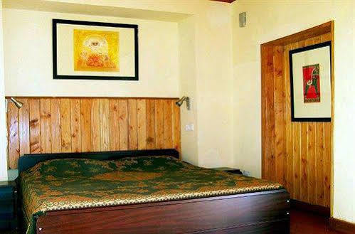 Hotel Emerald Heights Mussoorie Esterno foto